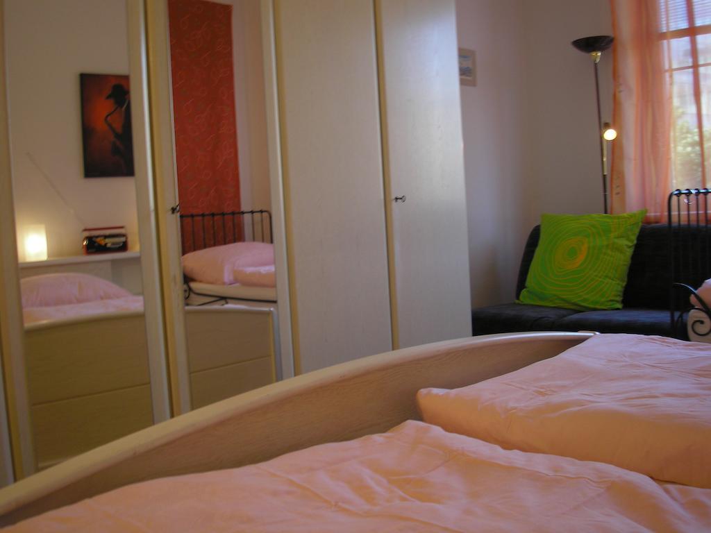 Apartment Accommodation Up To 17 Bratislava Exterior photo